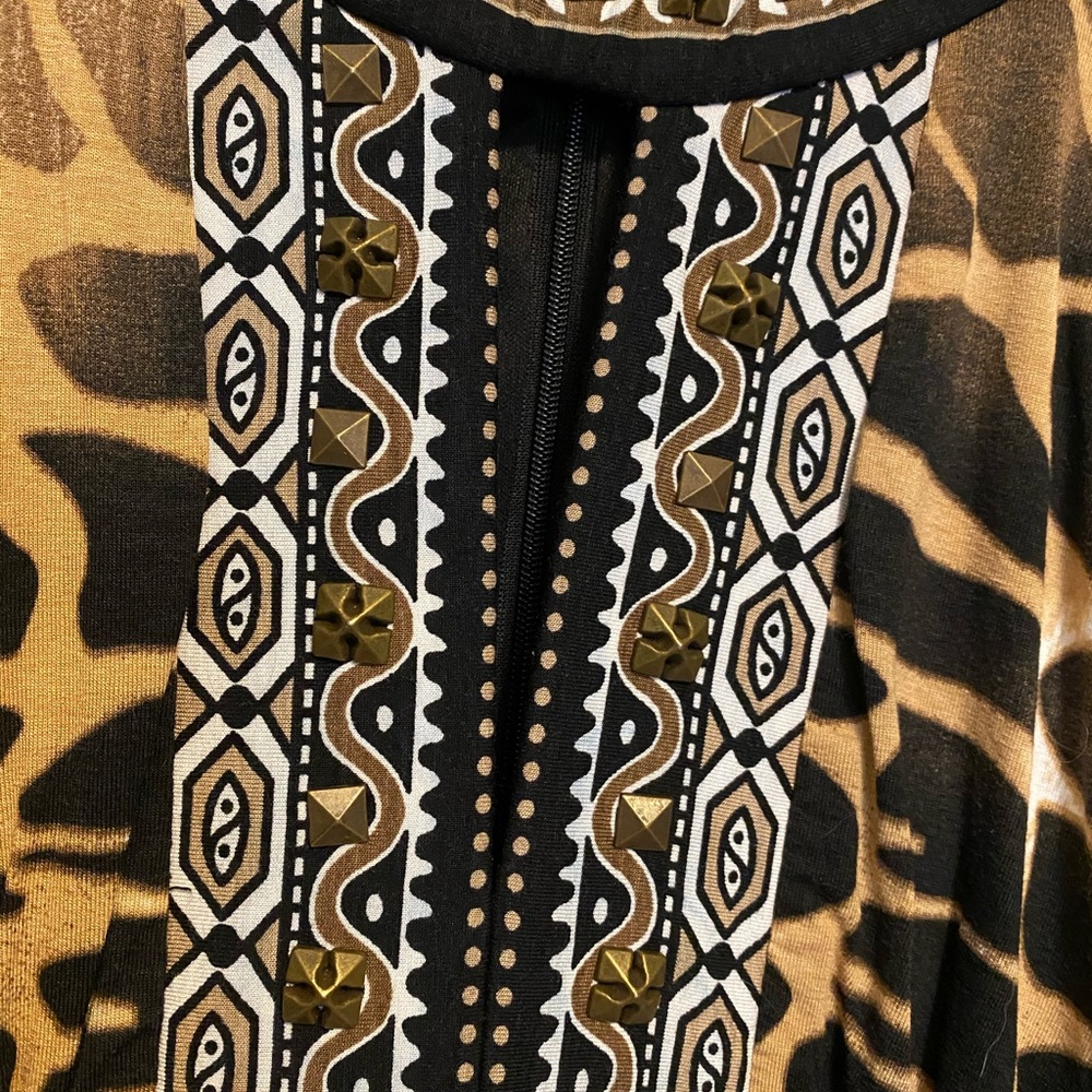 Dress - Picture 3 of 4